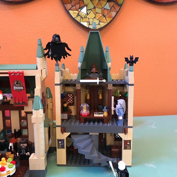 Lego Harry Potter Hogwarts Castle 4842 - Retired - Picture 6 of 6